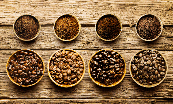 fresh-roasted coffee Beans - showing color variations.